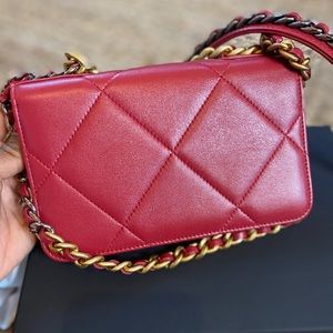 LOVELY Lambskin Red Wallet Crossbody! (BRAND NEW)